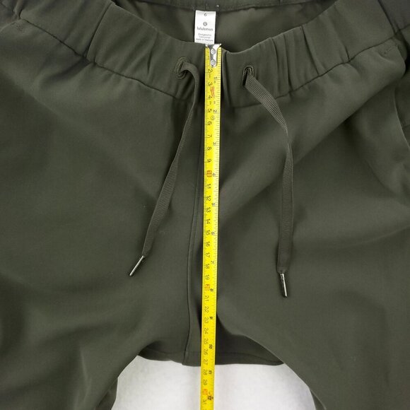 Lululemon On The Fly Pants 26" W5BM4S Lightweight Wrinkle Free Green Size 6 - Picture 8 of 11